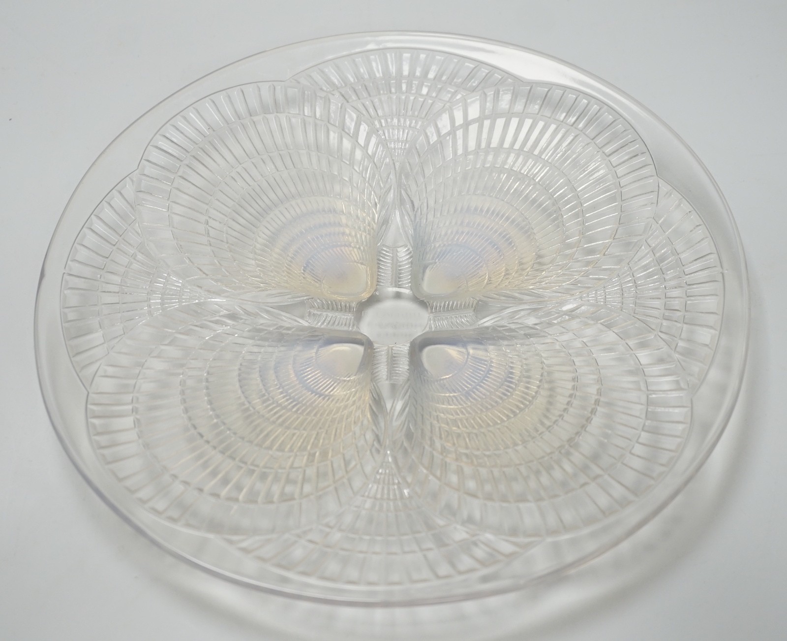 R. Lalique Coquille pattern opalescent glass dish, no.3009, 30cms diameter
